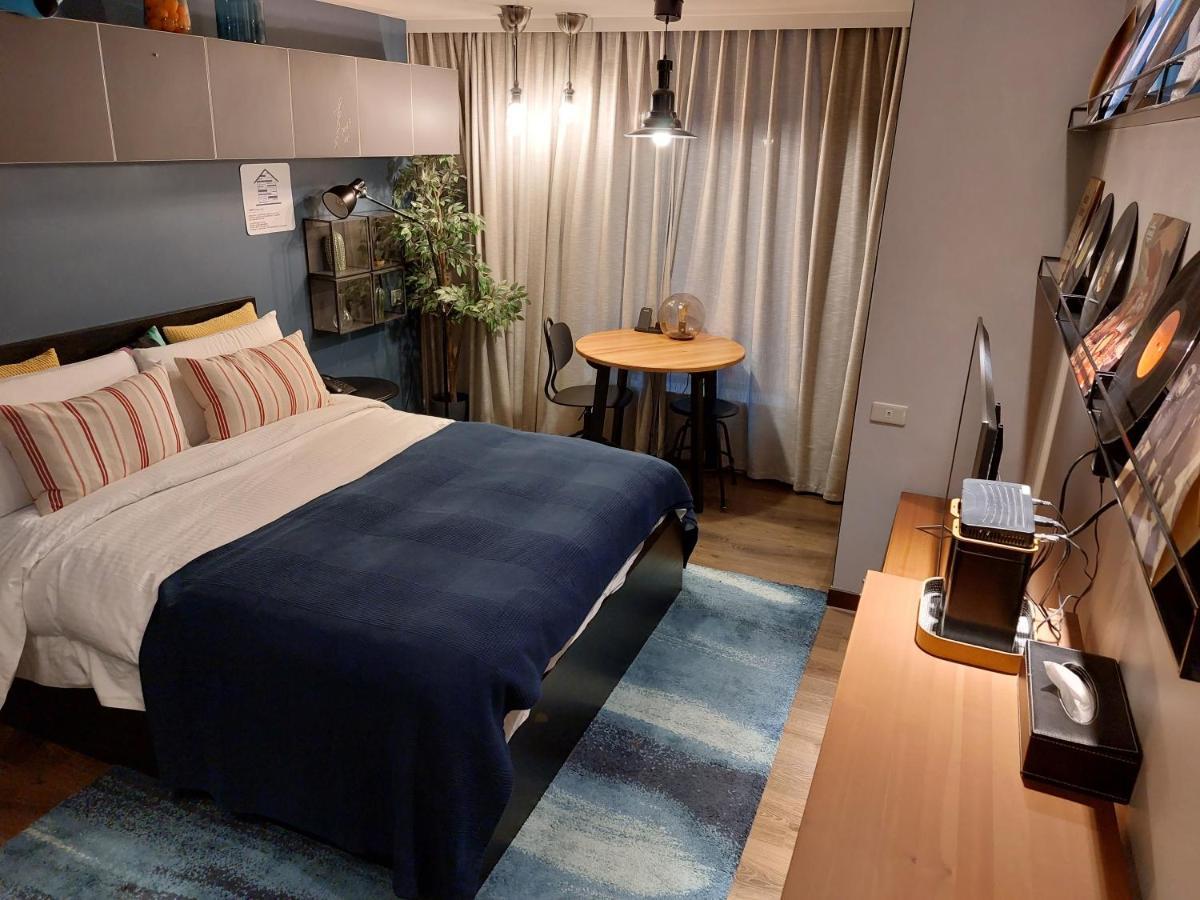 Yomi Hotel - Shuanglian Mrt Тайпей Екстериор снимка