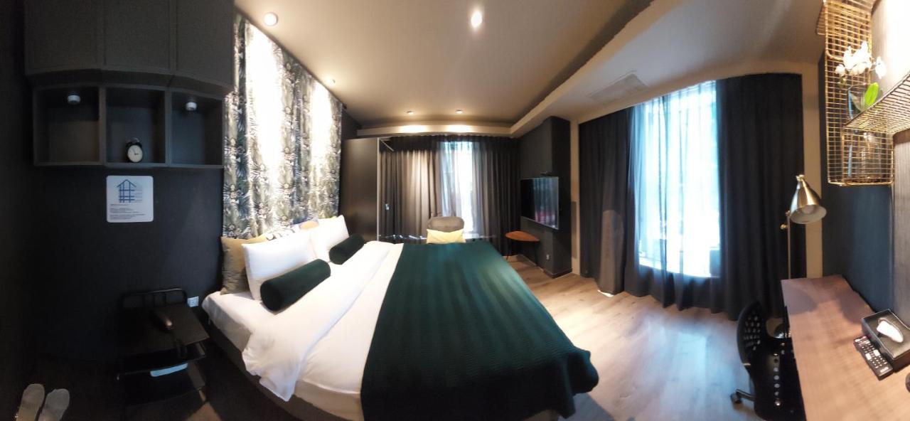 Yomi Hotel - Shuanglian Mrt Тайпей Екстериор снимка