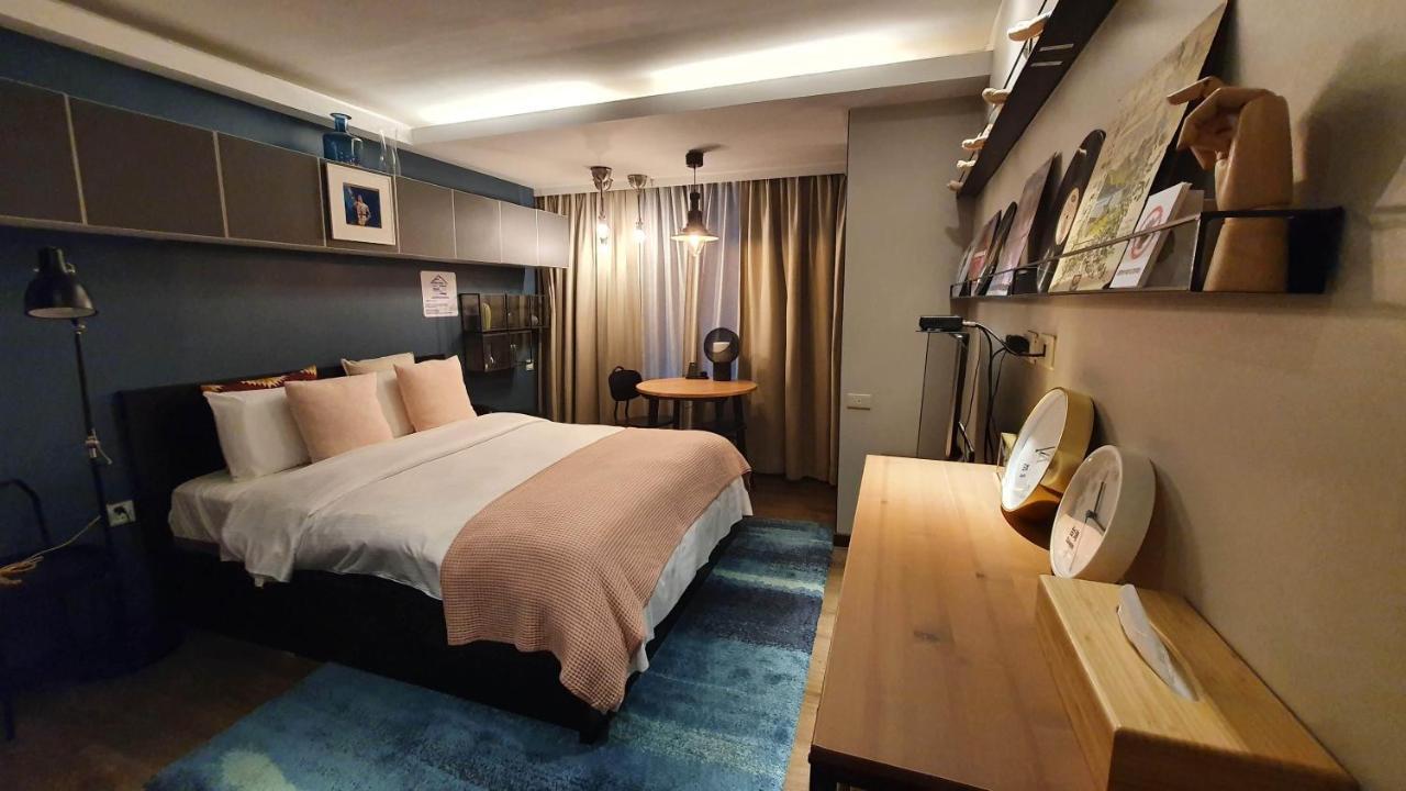 Yomi Hotel - Shuanglian Mrt Тайпей Екстериор снимка