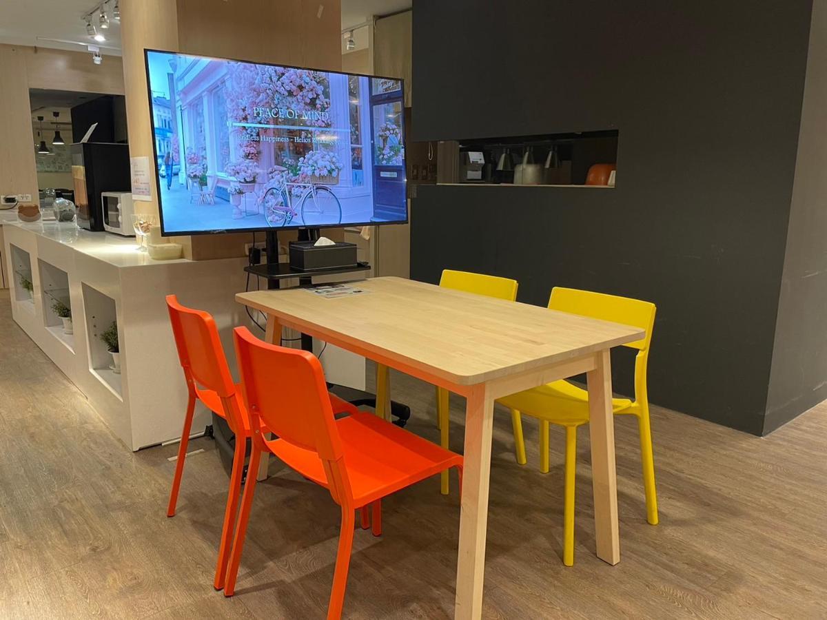 Yomi Hotel - Shuanglian Mrt Тайпей Екстериор снимка