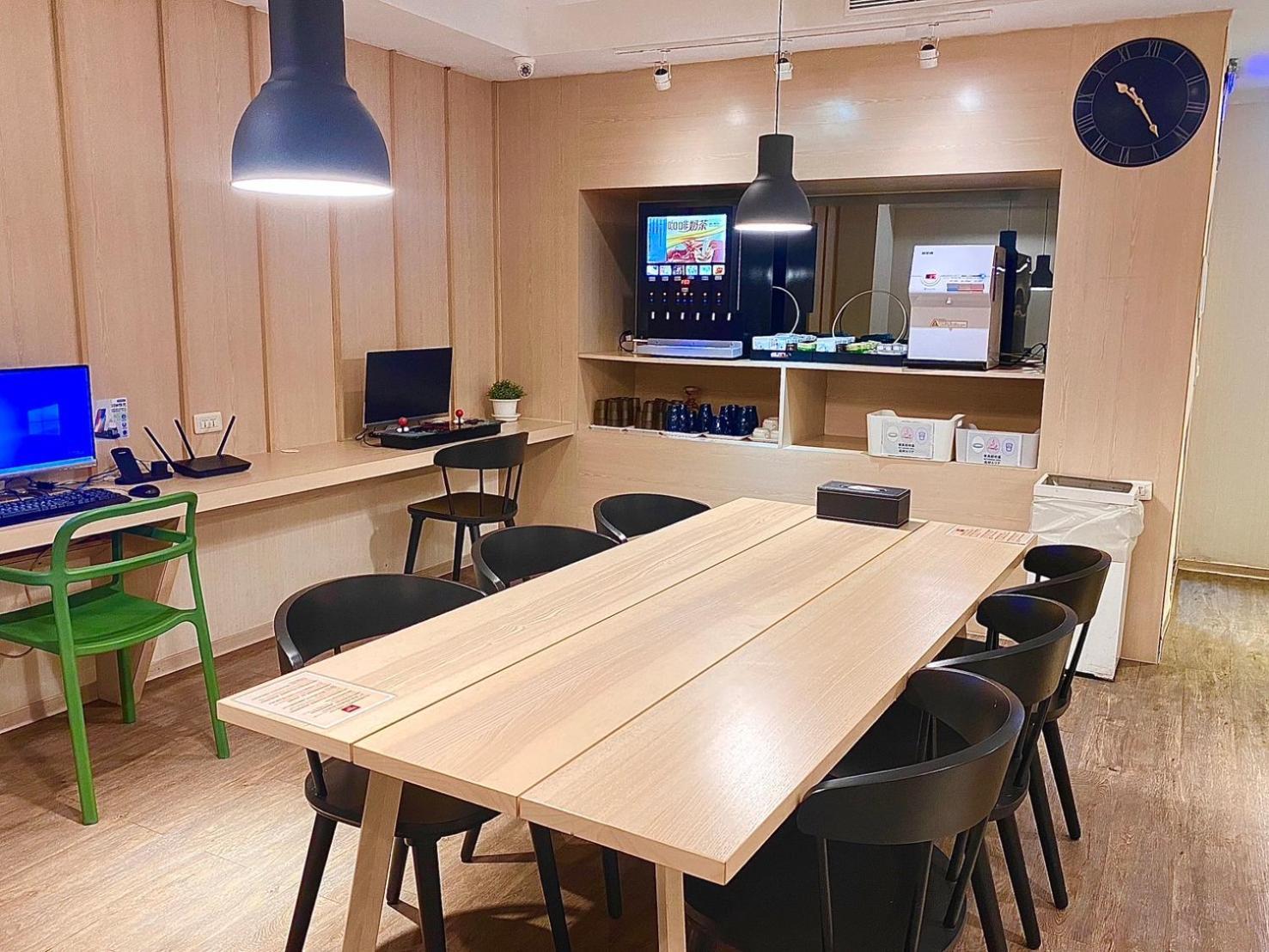 Yomi Hotel - Shuanglian Mrt Тайпей Екстериор снимка